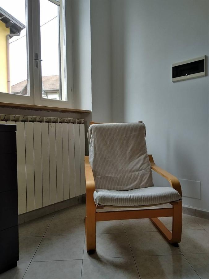 Appartamento La Casa Dei Nonni Malnate Екстер'єр фото